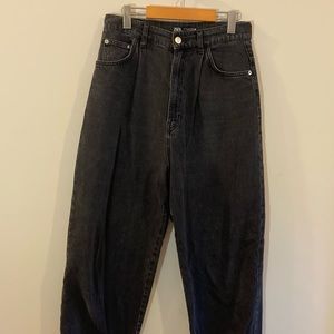 ZARA BLACK SLOUCHY DENIM PANTS US 6-8 / EU 38-40